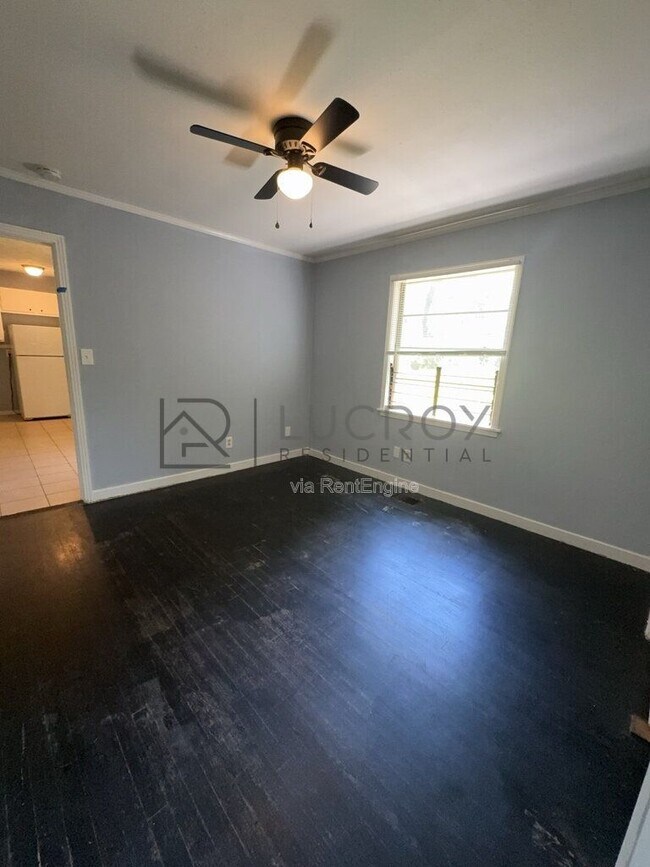 Building Photo - 1339 Maria Dr