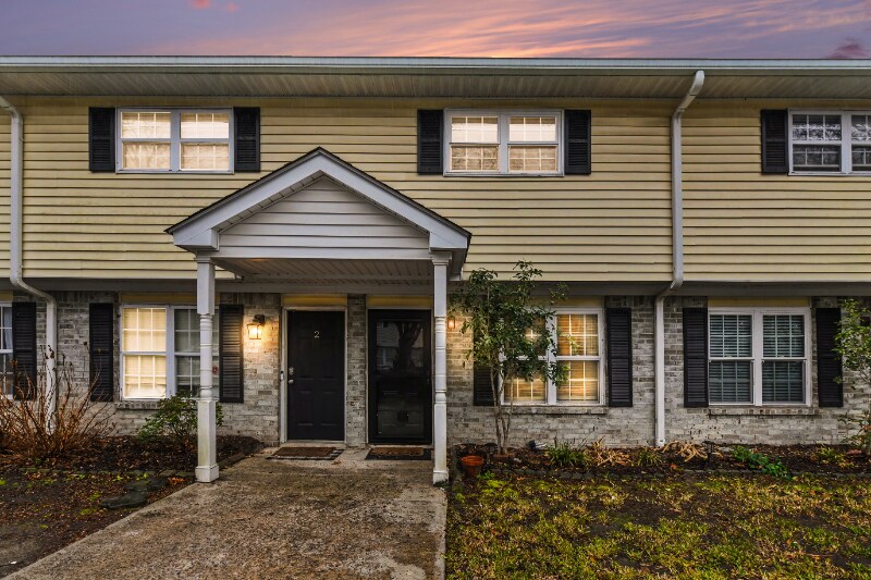 Building Photo - 507 Stinson Dr