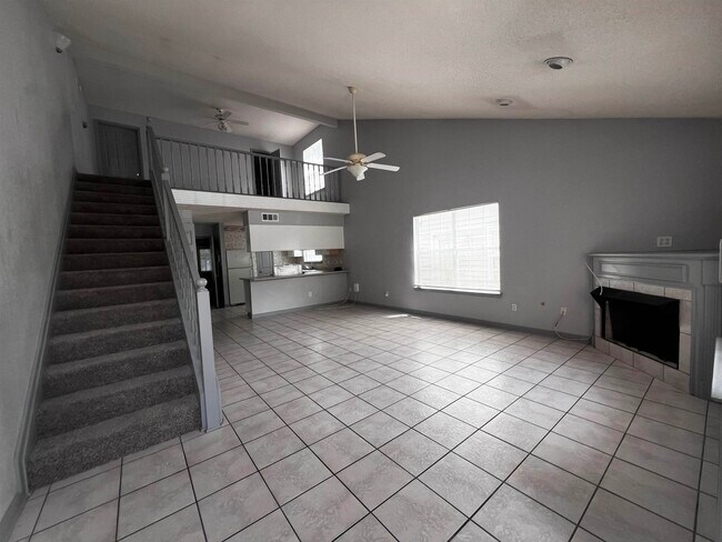 Building Photo - 1406 Golden Park Ct