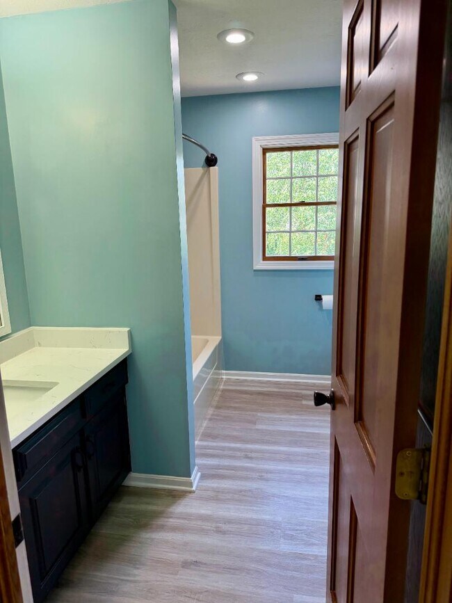 Building Photo - 6955 Salerno St NW