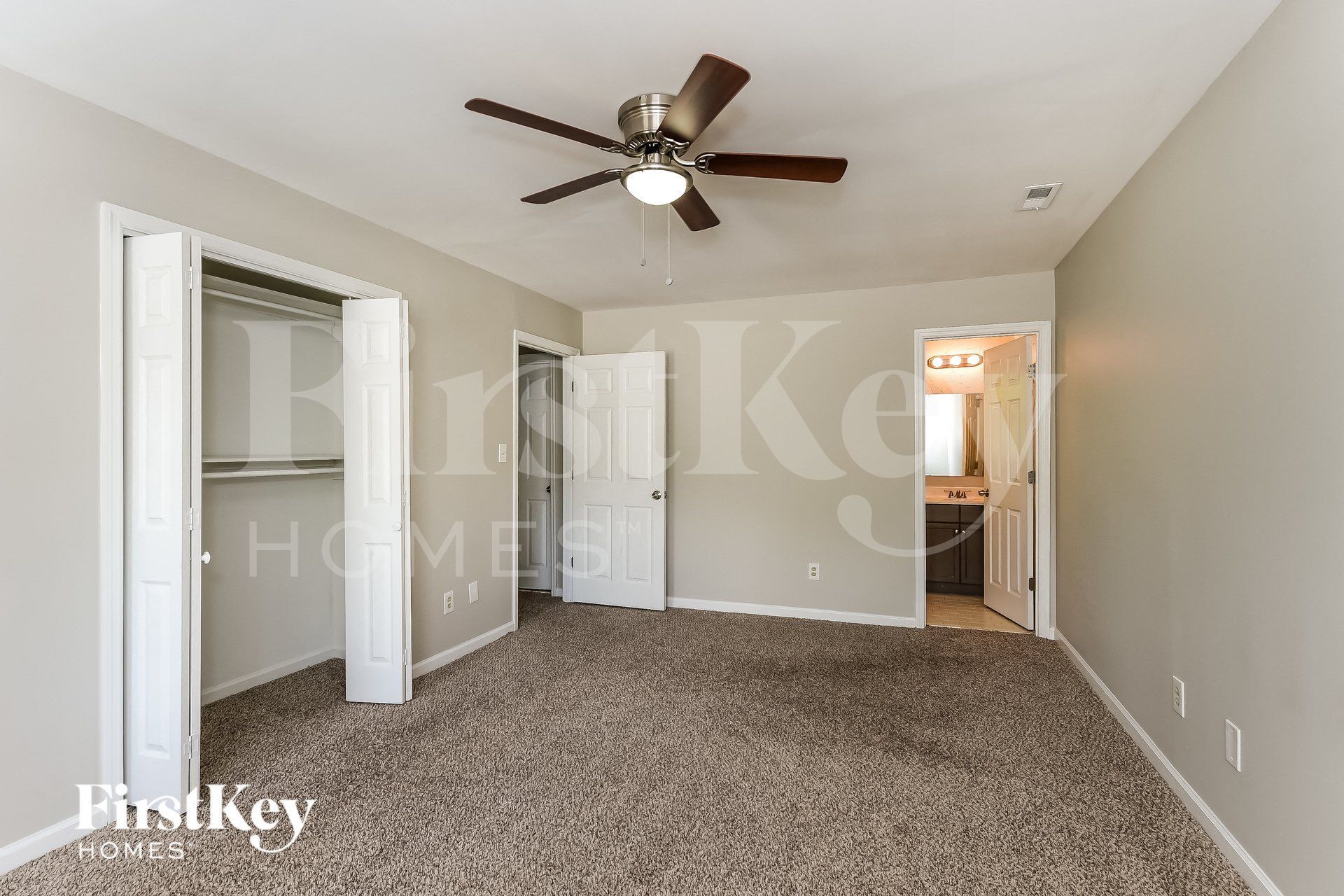 Building Photo - 1600 Brookview Cove