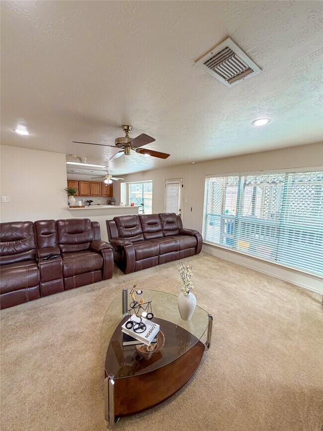 Building Photo - 13422 Blackbird Dr