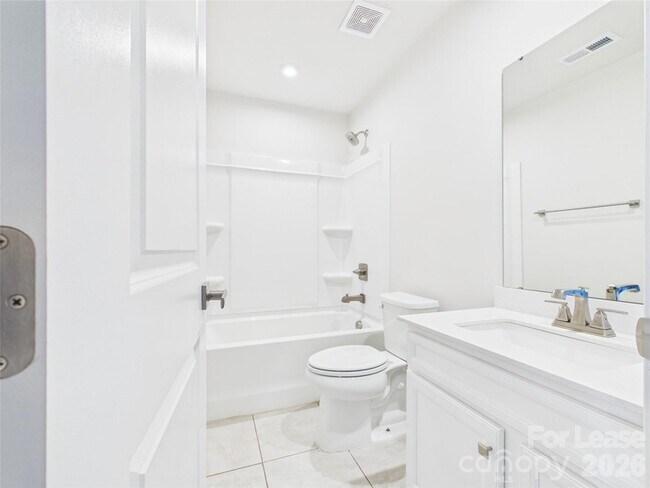 Building Photo - 3131 Coquina Ln