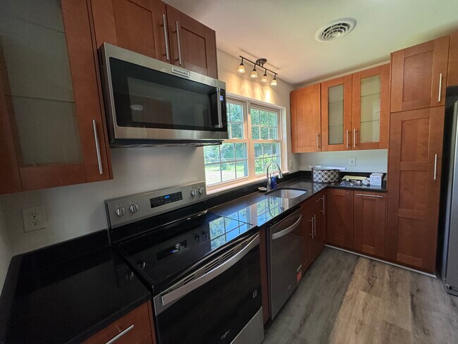 Building Photo - 78 Bonita Dr