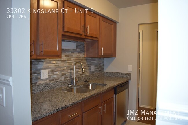 Building Photo - FARMINGTON COMPLETELY REMODELED 2 BED/ 2 B...