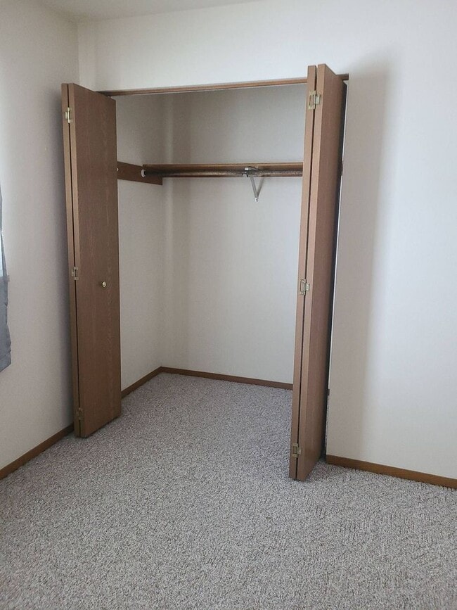 Building Photo - 1306-1308 Shaker Pl