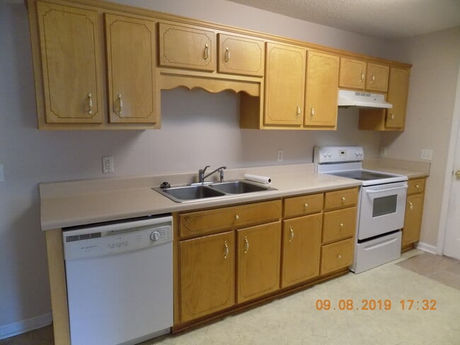 Building Photo - 2852 Brooklet-Leefield Rd