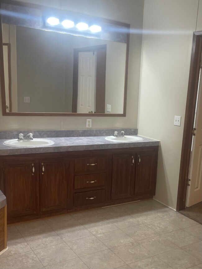 Building Photo - 4925 GA-17