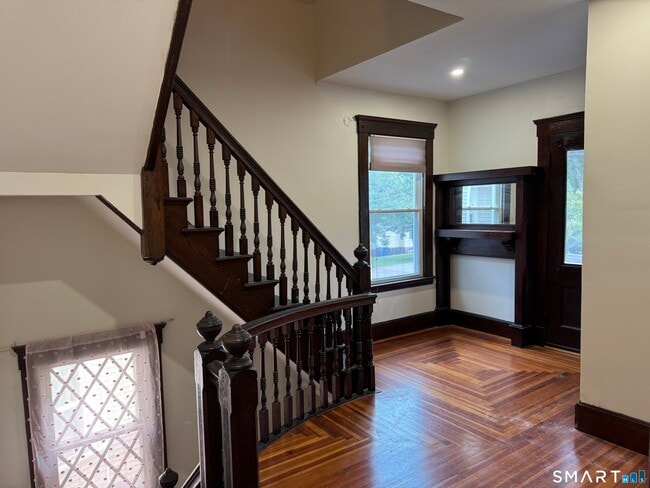 Building Photo - 38 Brownell St
