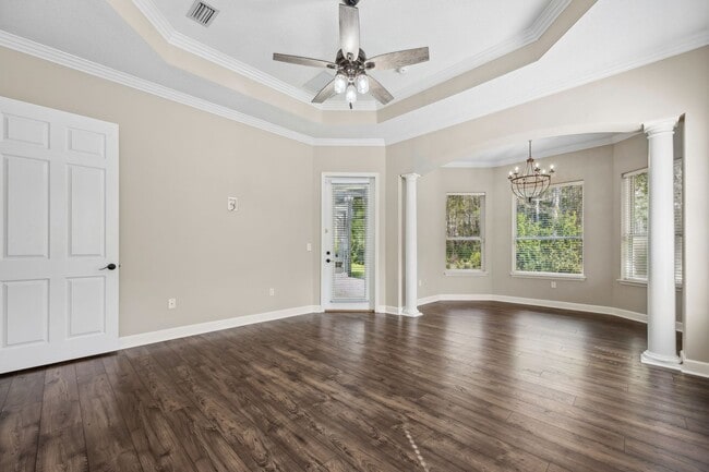 Building Photo - Luxury Living in Amelia National – Resort-...
