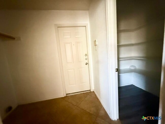Building Photo - 4006 Frigate Dr