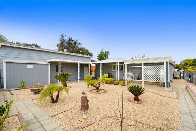 Building Photo - 33828 Plowshare Rd
