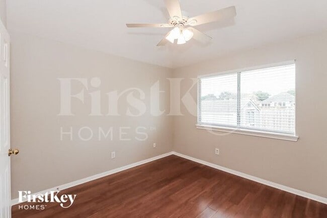 Building Photo - 8143 Dune Brook Dr