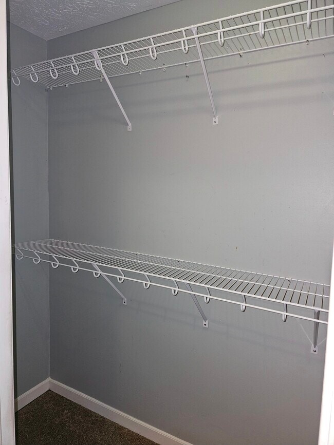 Building Photo - 270 Huckleberry Ln