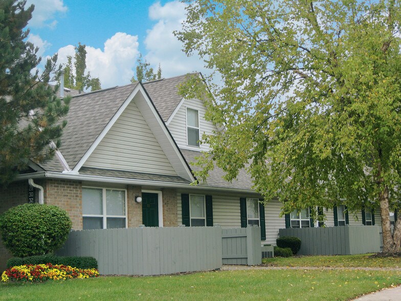 Pataskala Village Square 50 Coors Blvd Pataskala OH 43062 Apartment