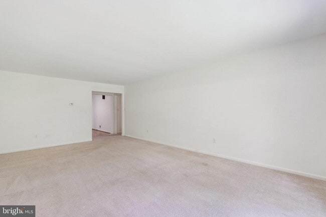 Building Photo - 3714 Carriage House Ct