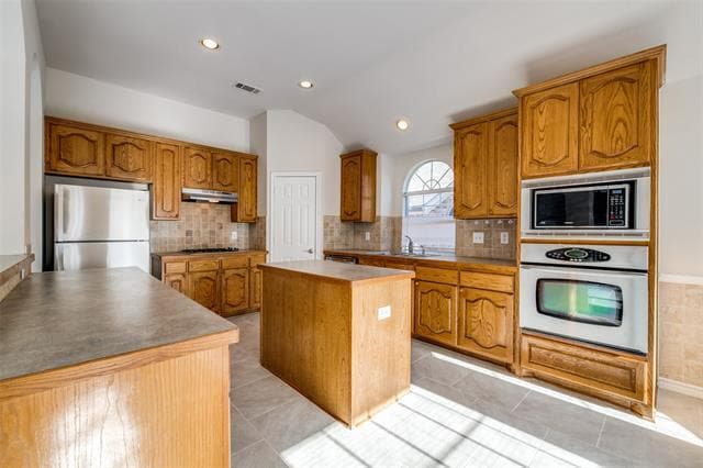 Building Photo - 1607 Monte Carlo Dr