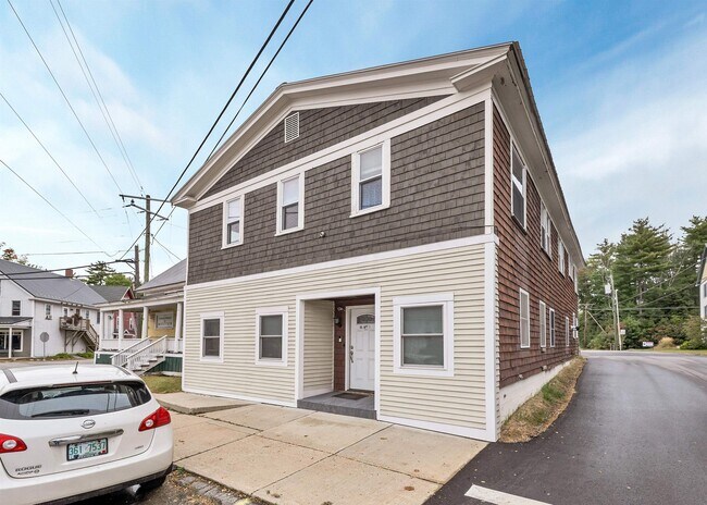 Primary Photo - 86 Main St