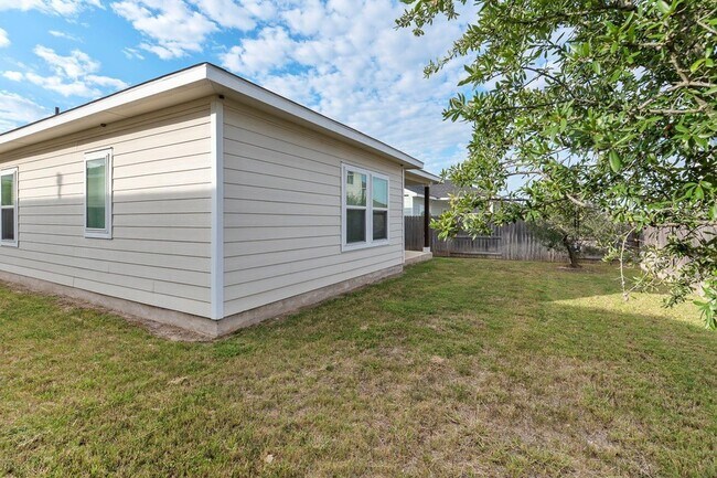 Building Photo - 216 Blue Hibiscus Dr