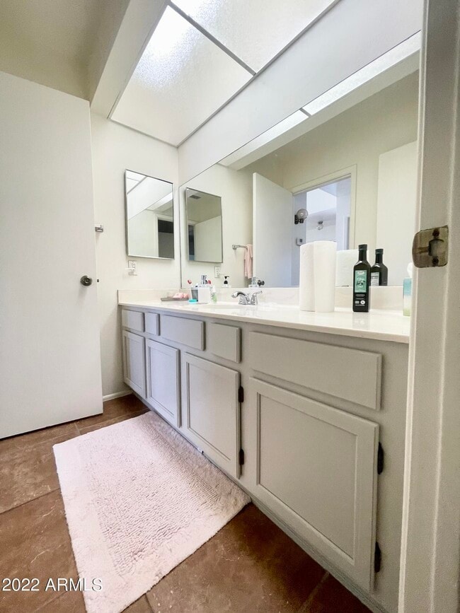 Building Photo - 9209 N 59th Ave