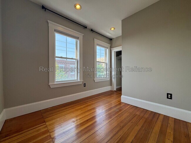 Building Photo - 44 Pingree St