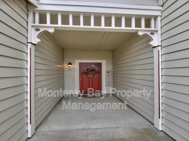 Building Photo - 61 Glen Lake Dr