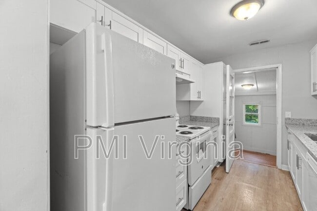 Building Photo - 3424 Argonne Ave