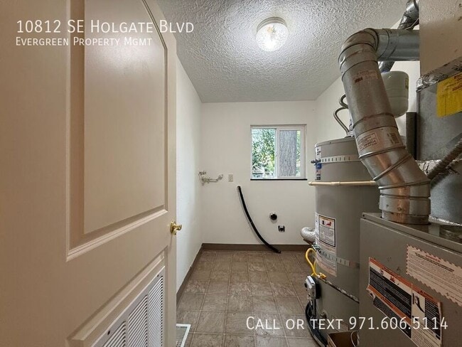 Building Photo - 10812 SE Holgate Blvd