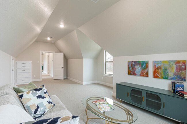 Building Photo - 4218 Hogan Dr