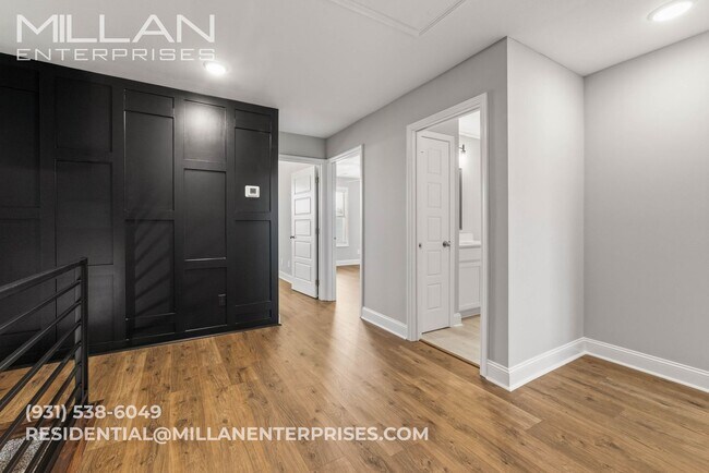 Building Photo - Contemporary 3-Bedroom Beauty with Walk-In Closet and Tile Shower Retreat