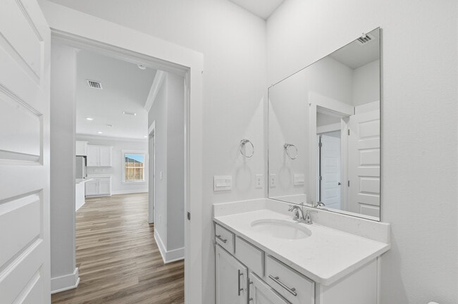 Building Photo - 1085 Hayward Lp