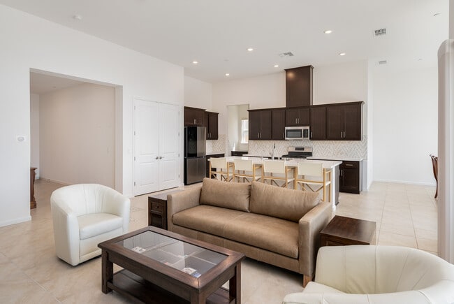 Building Photo - 3305 Delta Coves Dr
