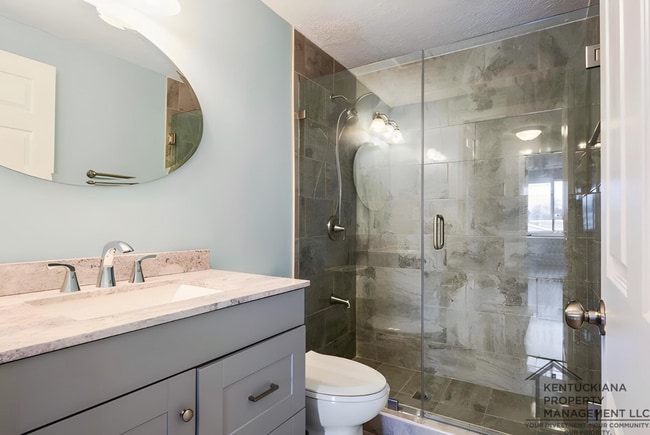 Building Photo - Newly Renovated Hillview Bi-Level! ASK US ABOUT OUR LONG-TERM LEASE SPECIAL TODAY!