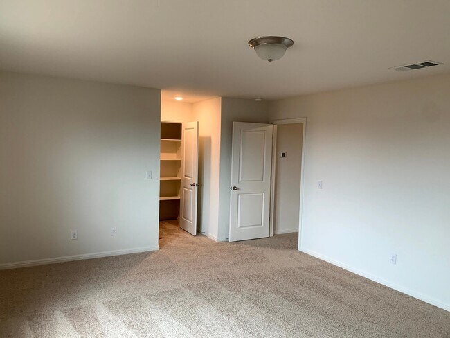 Building Photo - 178 Shiro Dr