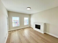 Building Photo - SPECTACULAR, TOP FLOOR 2 BED/1 BATH FULLY RENOVATED!!!