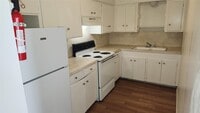 Building Photo - 105 Avondale St
