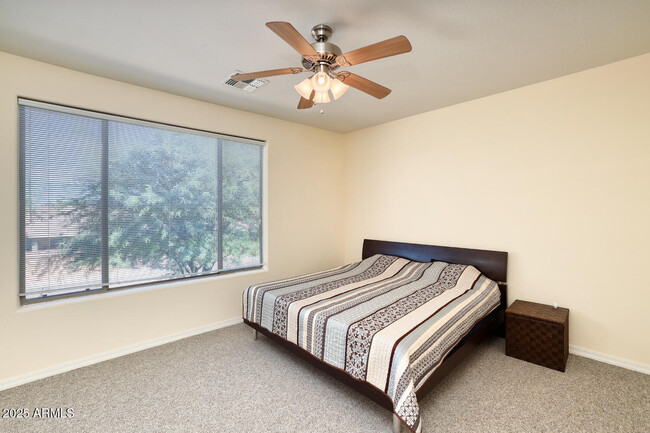 Building Photo - 1404 W Weatherby Way