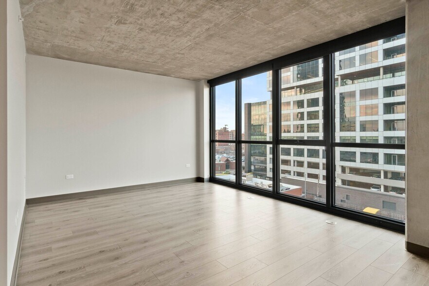 Building Photo - 182 N Ada St