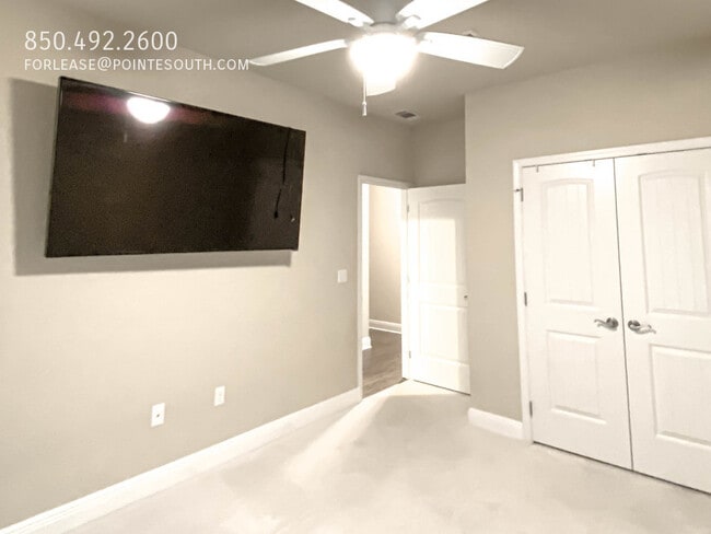 Building Photo - 609 Royal Troon Cir