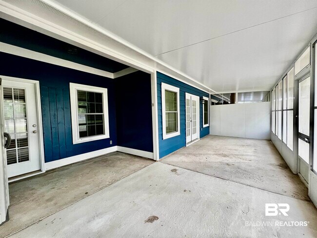 Building Photo - 444 Clubhouse Dr