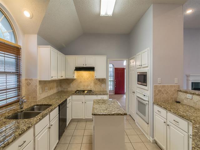 Building Photo - 7414 Sand Pine Dr