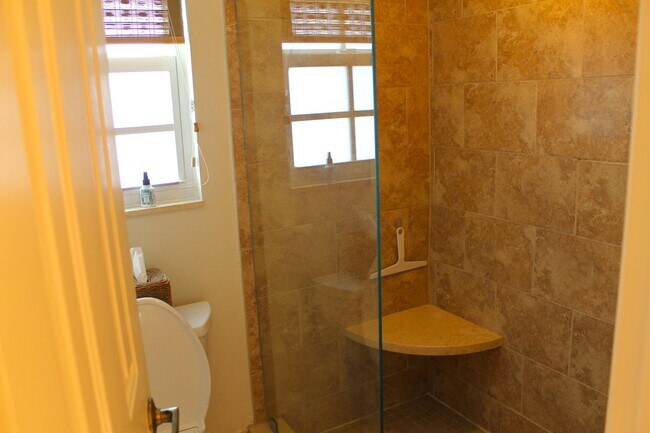 Building Photo - 1120 Ocean Dunes Cir
