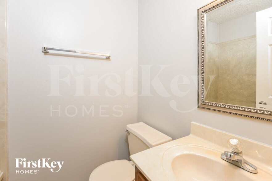 Building Photo - 682 Brandy Dr