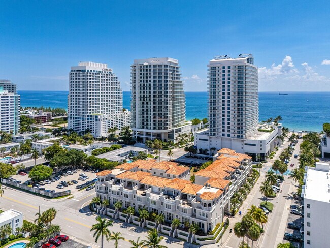 Building Photo - 514 N Birch Rd