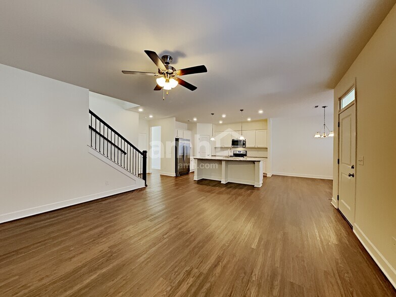Building Photo - 4969 Chutney Dr