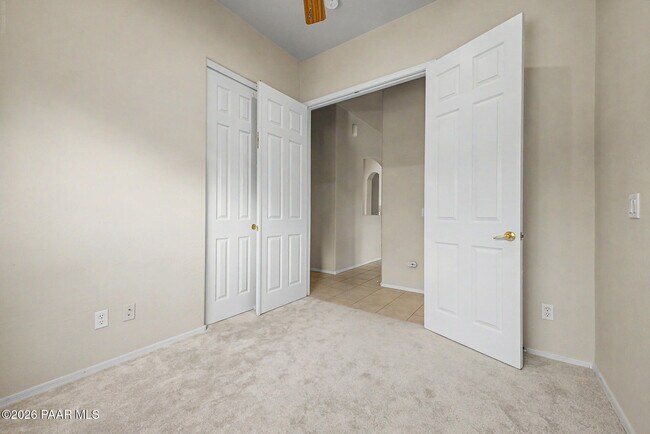 Building Photo - 6747 E Kilkenny Pl