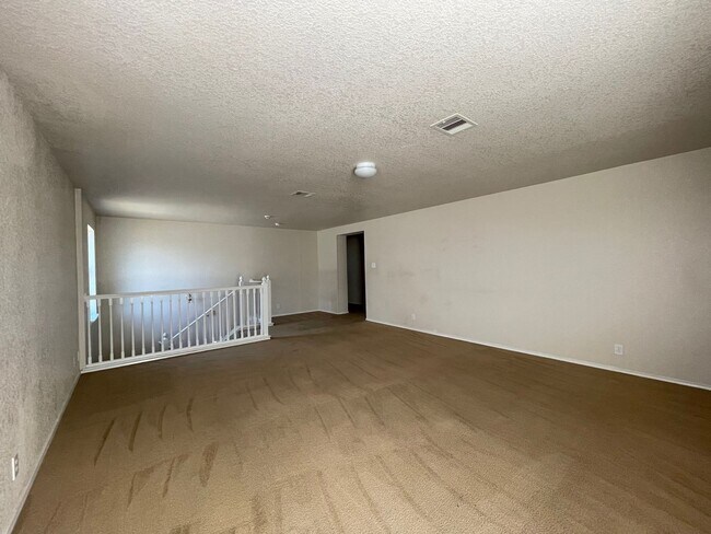 Building Photo - BEAUTIFUL 4 BR W/ MASTER DOWN*HARDWOOD FLOORING IN DINING/ENTRY, LIVING ROOM, MASTER BR AND MASTE...
