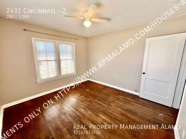 Building Photo - **MOVE-IN SPECIAL!!** MUST SEE! Convenient...