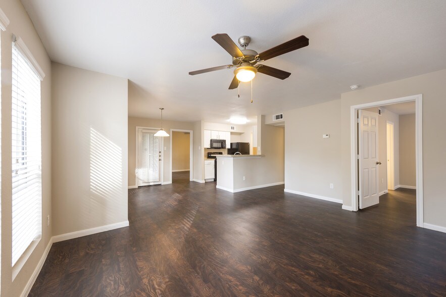 Building Photo - Riverwalk Apartments