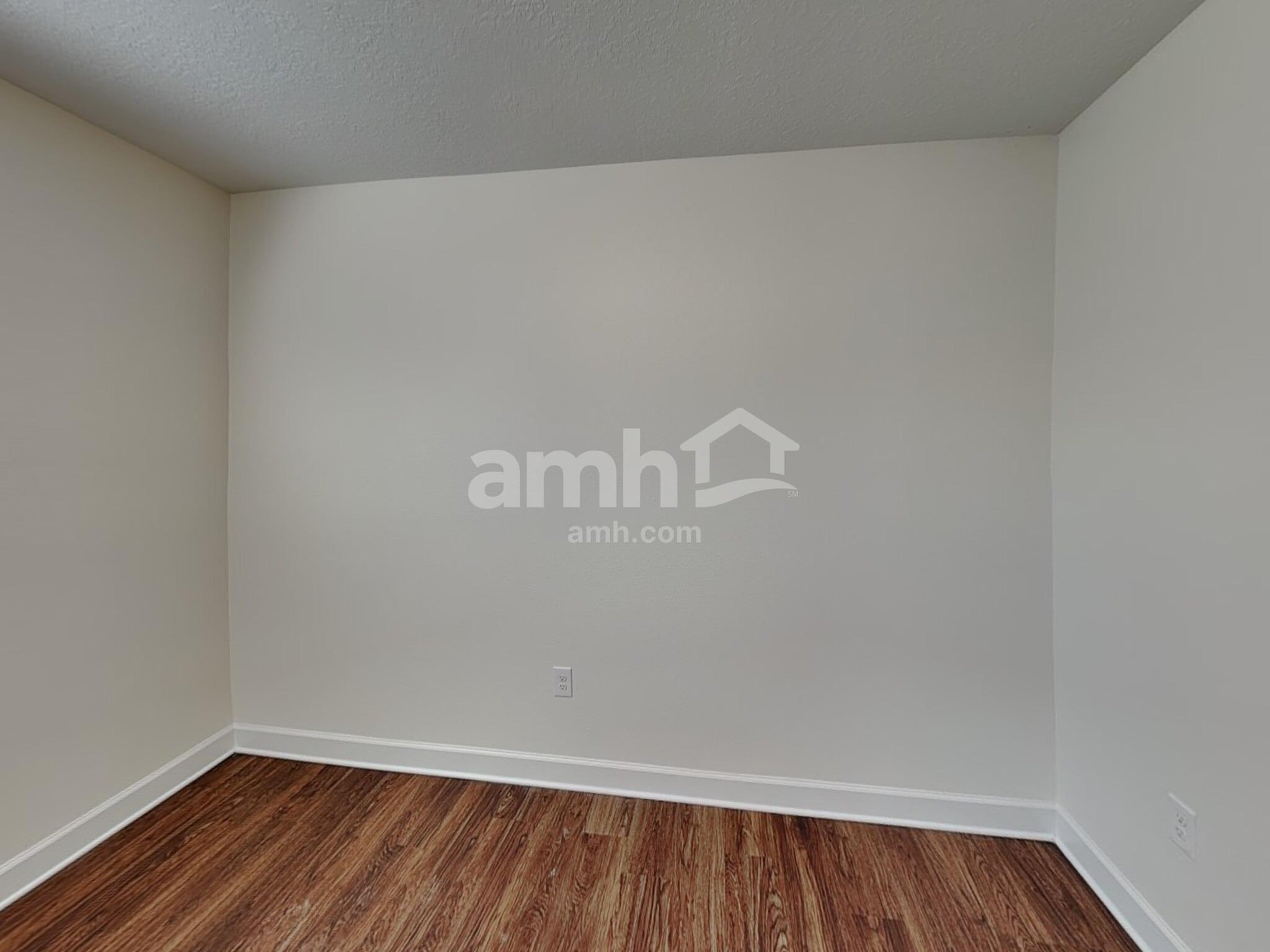 Building Photo - 5892 Hampton Creek Rd